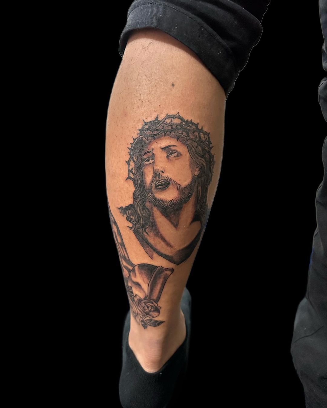 Realistic Jesus Christ With Thorn Crown Leg Tattoo