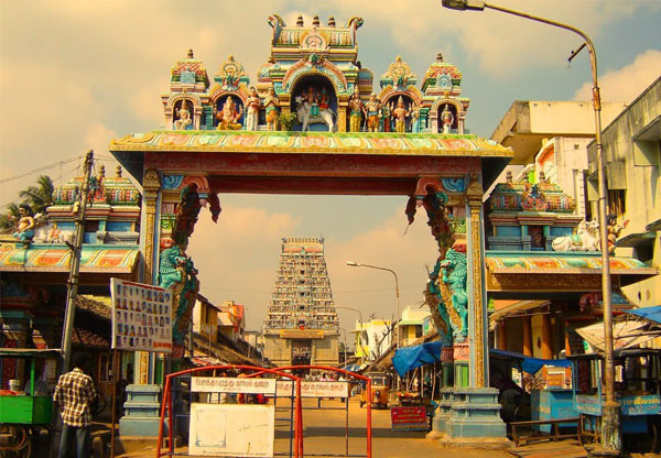 Saneeswaran Temple, Thirunallar