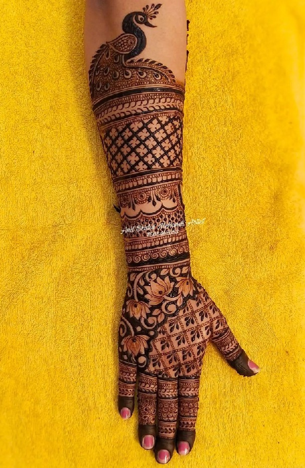 Back Hand Mehandi Design