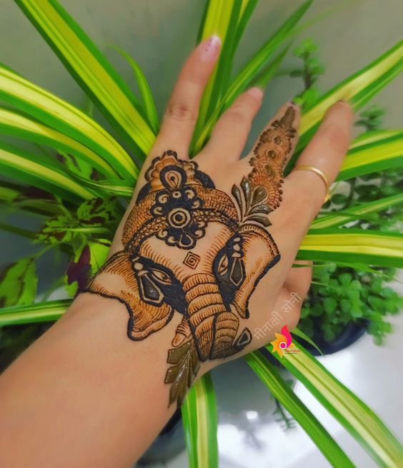 7 Beautiful Bridal Mehndi Designs We Found on Instagram | by Sanskriti  Khanna | Medium