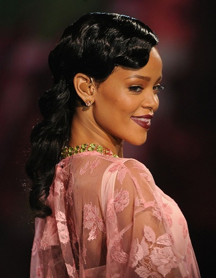 Rihanna Retro Waves