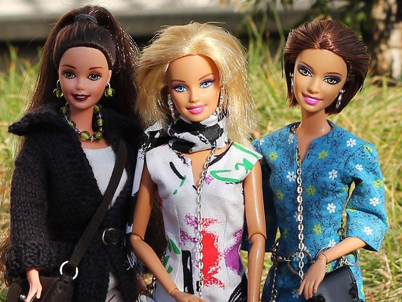 73% Off Barbie Glitter Hair Design Doll Now £6.68 @ Amazon