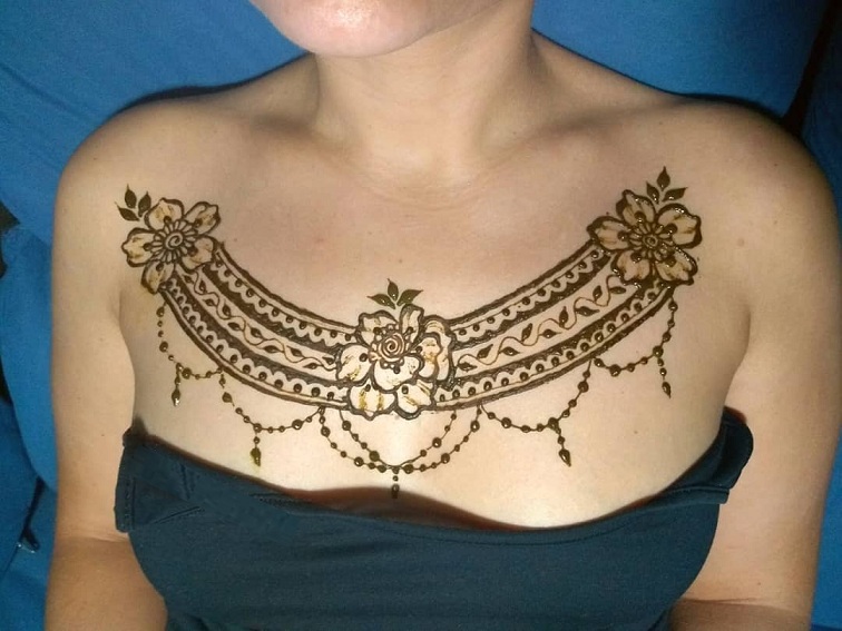 Breast Henna