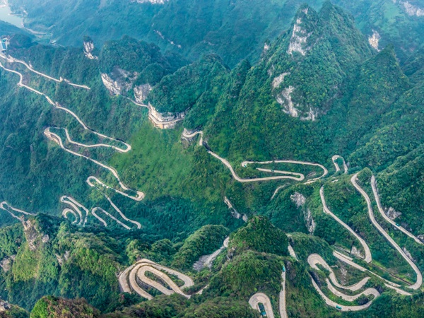 99 Bends Road To Heaven-China