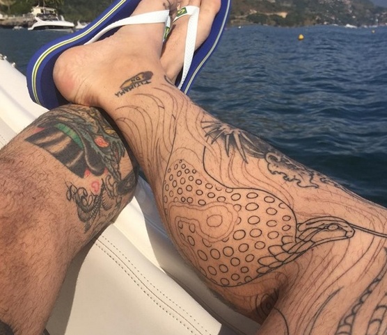 Chris Nunez's Personal Tattoos On Legs