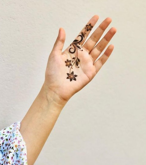 Mehndi design | Floral mehendi design....the henna leaves ar… | Flickr