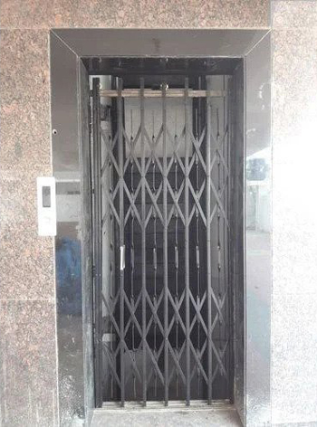 Collapsible Door Elevators