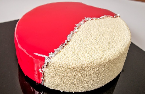 Red Velvet Glaze Cake