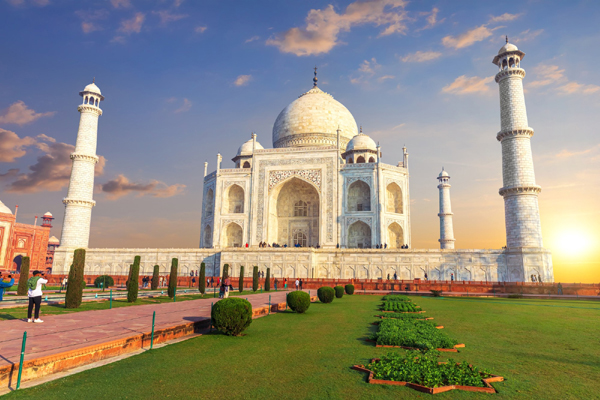 Agra Best Winter Honeymoon Destinations In India