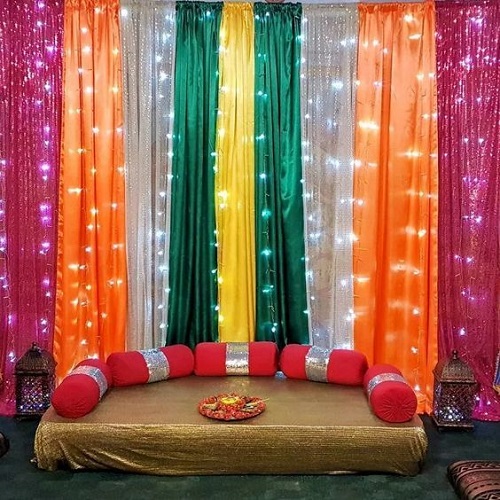 15+ Vibrant Jhoola (Swing) Decor Ideas to Beautify your Mehndi Ceremony |  WeddingBazaar