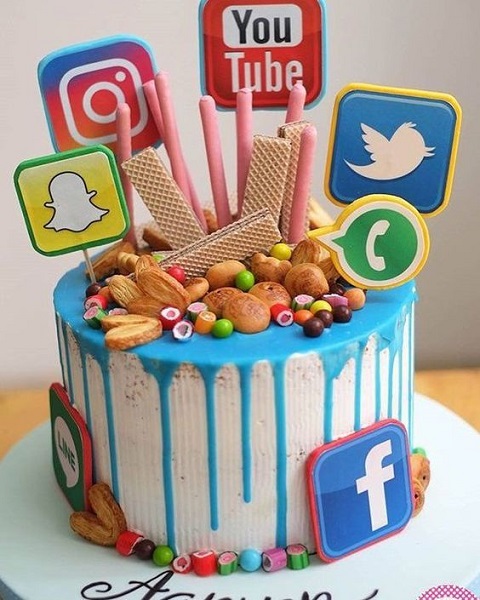 Order iPhone Theme Cake Online Same day Delivery Kanpur