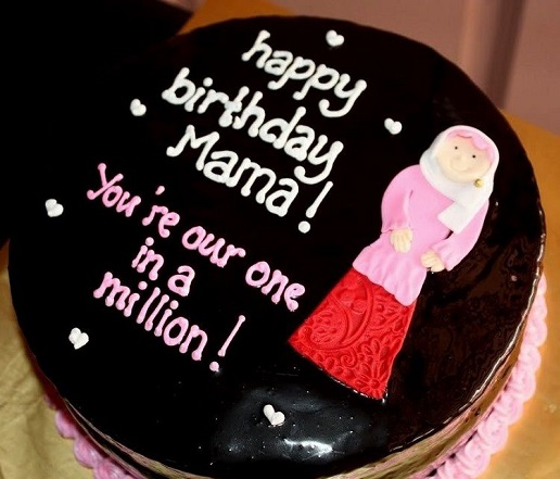Birthday cake or wedding cake with flowers,happy birthday cake with  macaroon and flower | Photo Download