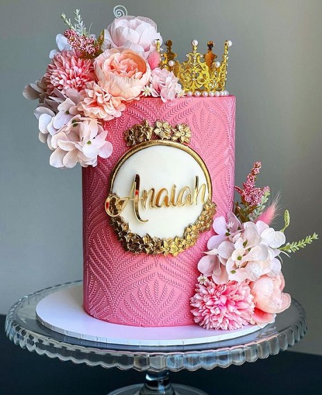 classy beautiful birthday cakes for ladies 