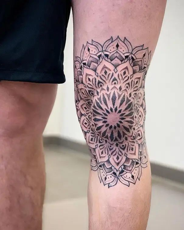 American traditional flower tattoo on the knee  Tattoogridnet