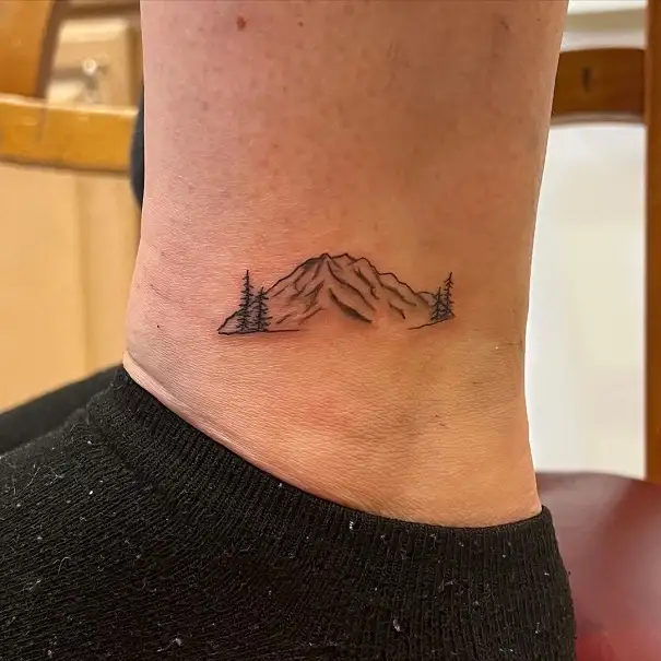 Mountain Wave by Adam Considine TattooNOW