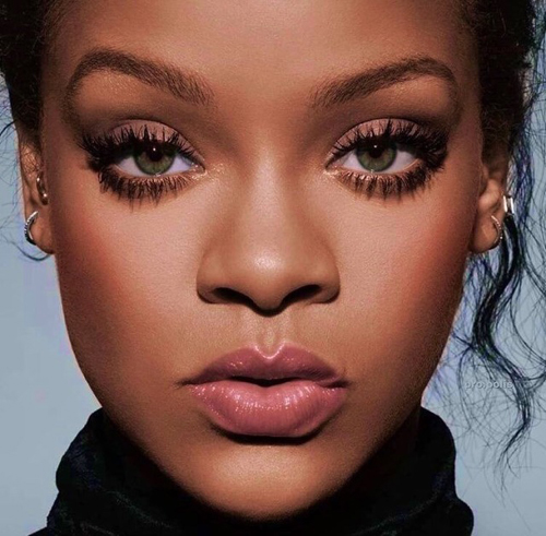 Rihanna Sexy Lips