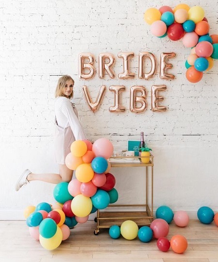 Simple Bride To Be Decoration
