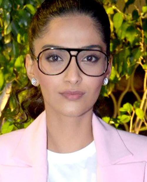 Sonam Kapoor Ahuja With Specs