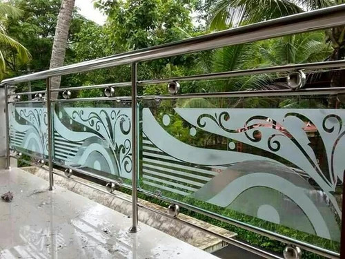 Designer Glass Railing Design For Balcony