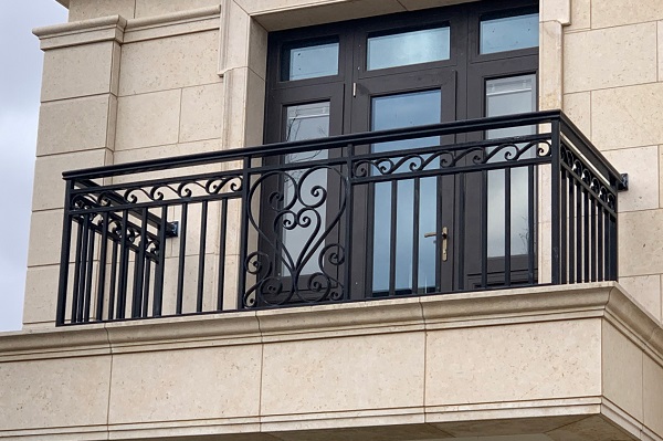 Front Balcony Grill Design