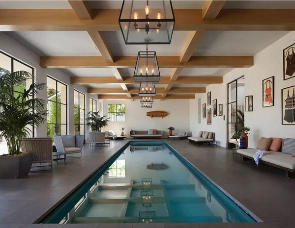 An Exquisite Retreat in the Contemporary Rectangle Pool