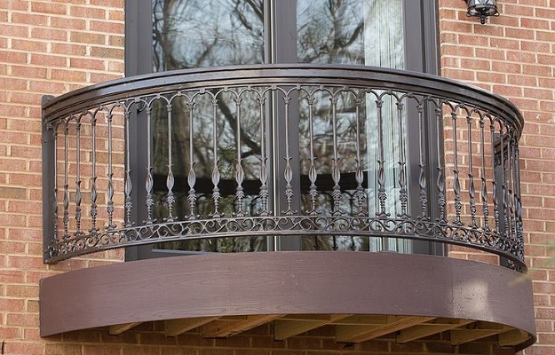 Round Balcony Design