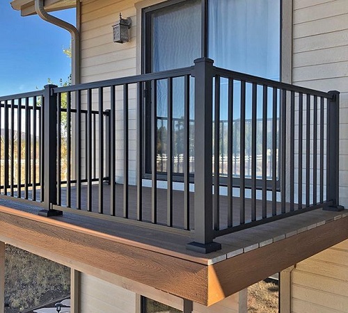 Simple Balcony Railing Design