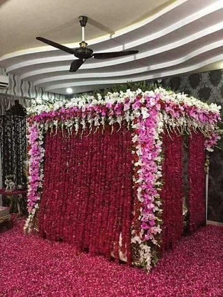 Wedding Room Decoration For Newly Married Couples