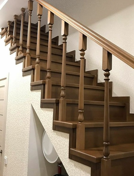 Wooden Railing Design For Stairs