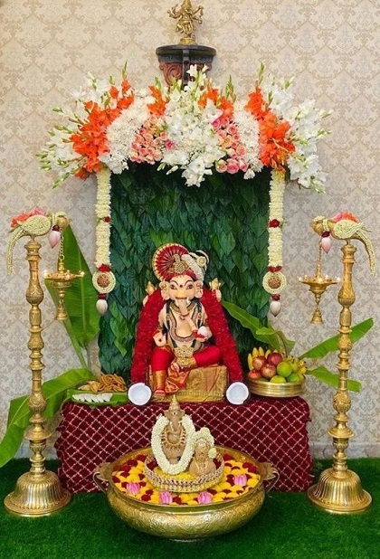 ALANKARA Artificial Flower Garland for Home décor, god idol decoration,  Photo Frame décor (100cm)