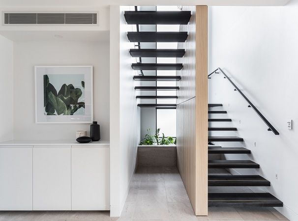 Best Staircase Design For Small Space