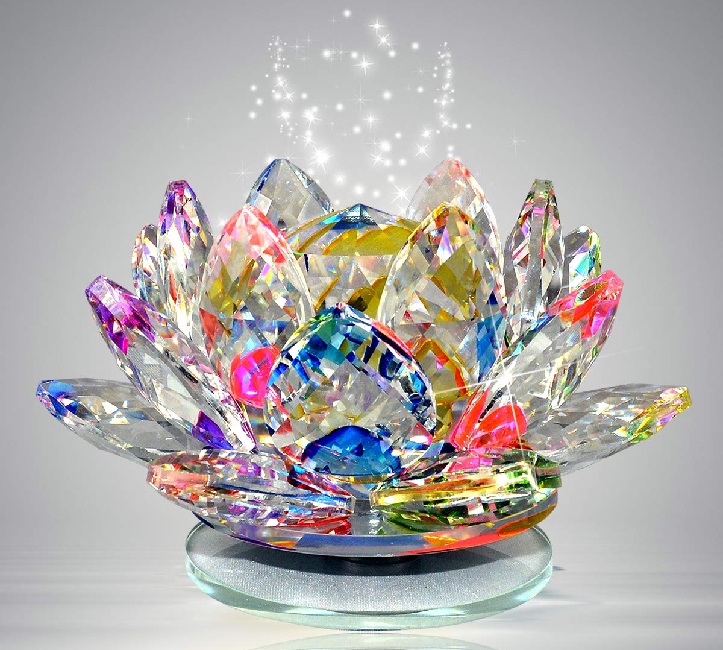 Elegant Crystal Showpieces