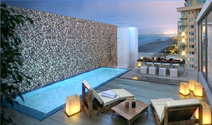 Elegant Rooftop Swimming Pool