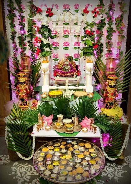 Krishna Floral Jhula Decoration