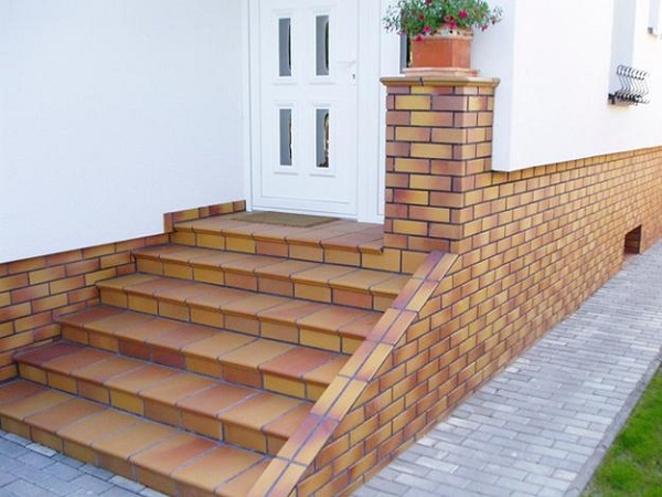 Outdoor Stairs Tiles Design