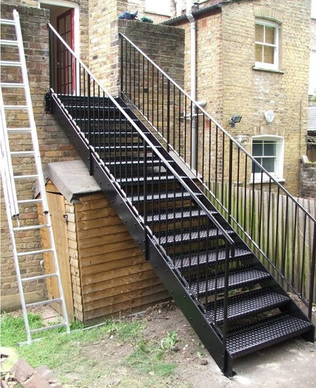 Outside Staircase Grill Design