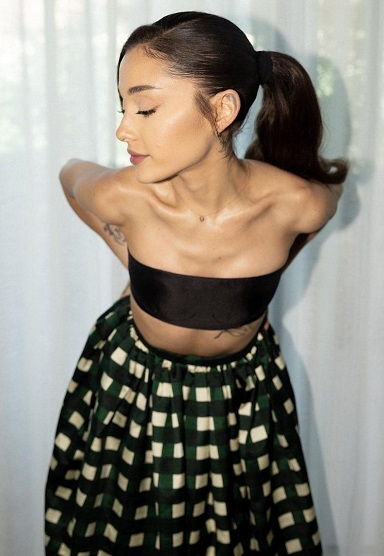 Ariana Grande In Photoshoot
