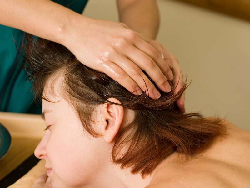 Ayurvedic Oils For Treating Hair Loss Issues