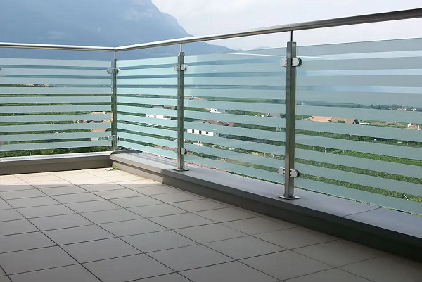 Balcony Glass Railing Design With Steel