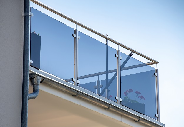 Balcony-Glass-Railing-Design14