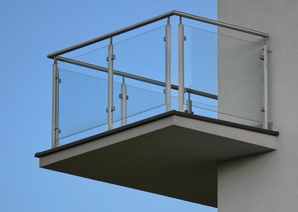 Balcony-Glass-Railing-Design3