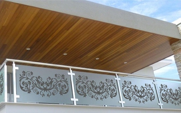 Ornate Glass Railing Design For Balcony