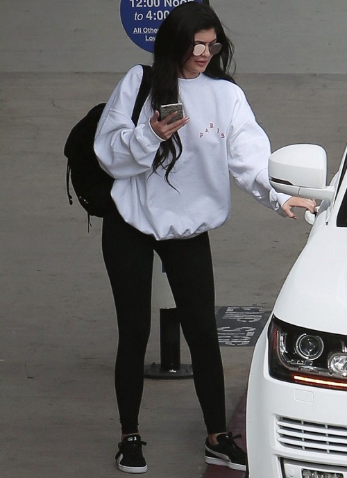 Kylie Jenner Clicked In Airport