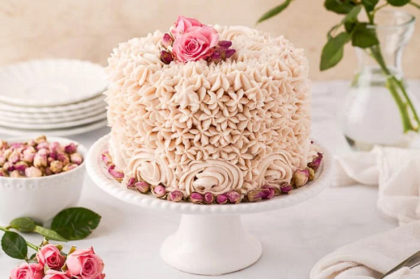 Rose Flavour Cake