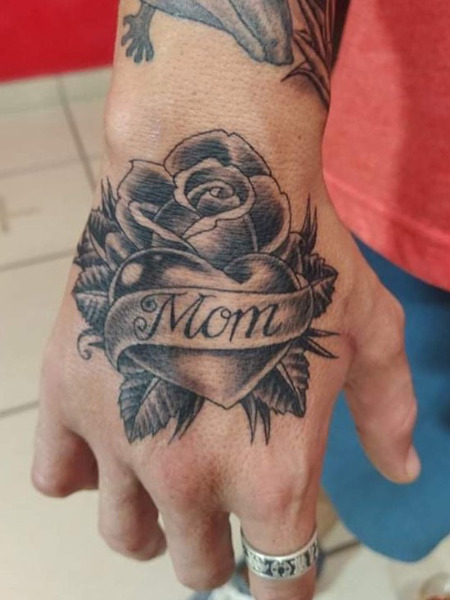 Mom Tattoo Design On Hand