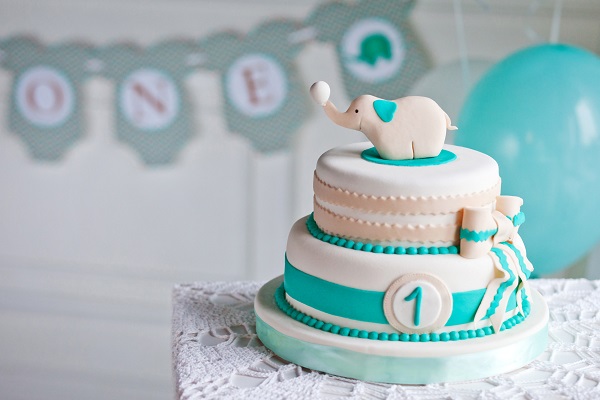 First-Birthday-Cake-Decoration