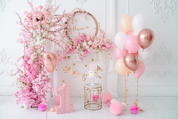 Floral-Themed-First-Birthday-Party-Decoration