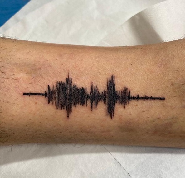 Soundwave Tattoo With Bold Lines