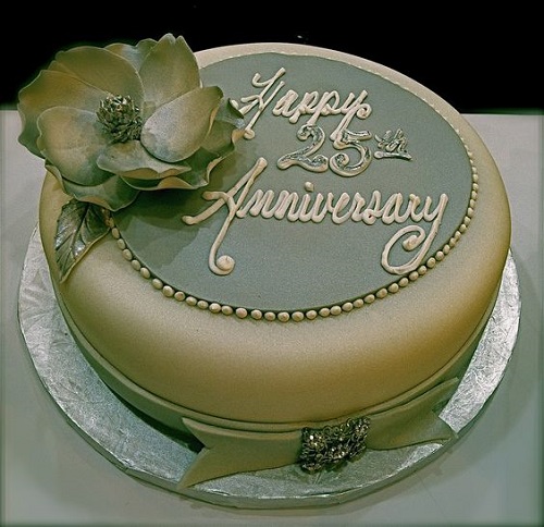 Glamorous 25th Anniversary Cake Design