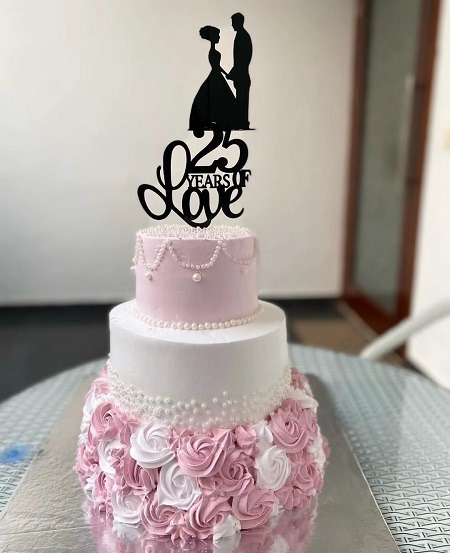 Pearl And Pink 25th Anniversary Cake Design